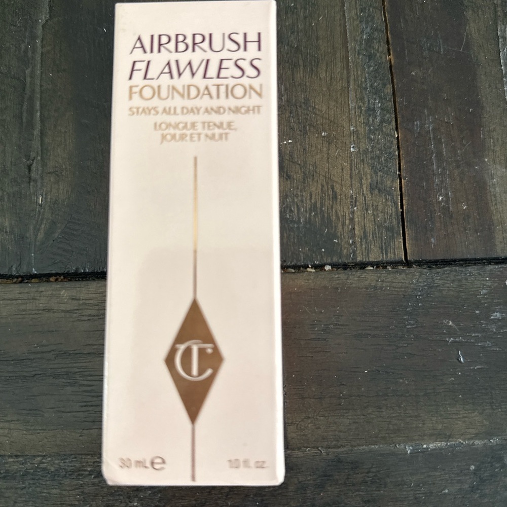 Charlotte Tilbury Airbrush Flawless Foundation-5  Neural